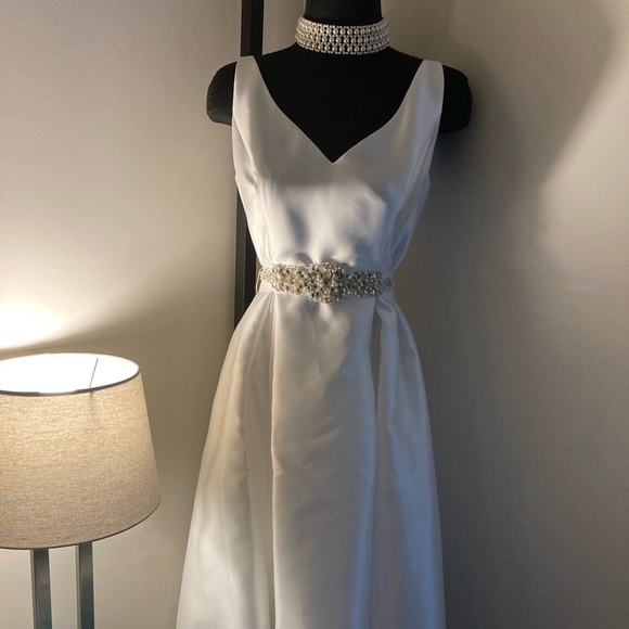 White High-Low Formal Dress - Picture 3 of 6